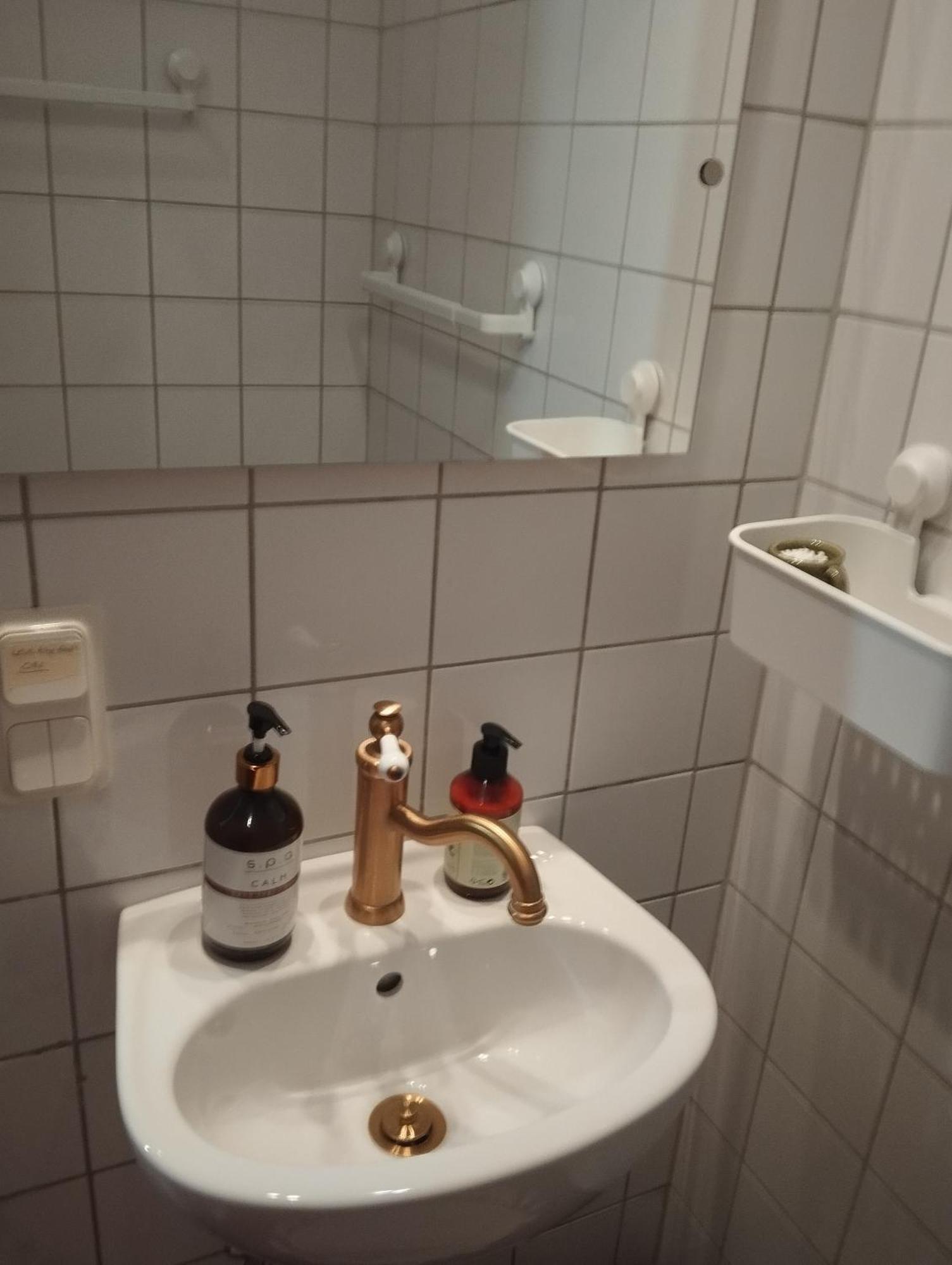 Centrala Stan- 2-Rums Gaestsvit, Perfekt Foer Kollegor Som Oenskar Separata Rum Umea Exterior photo